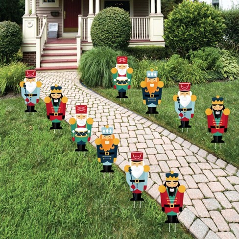 Outdoor toy deals soldier nutcracker