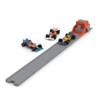 Carrera First Nintendo Mario Kart Slot Car Race Track - Includes 2 Cars:  Mario and Luigi and Two-Controllers - Battery-Powered Beginner Set for Kids
