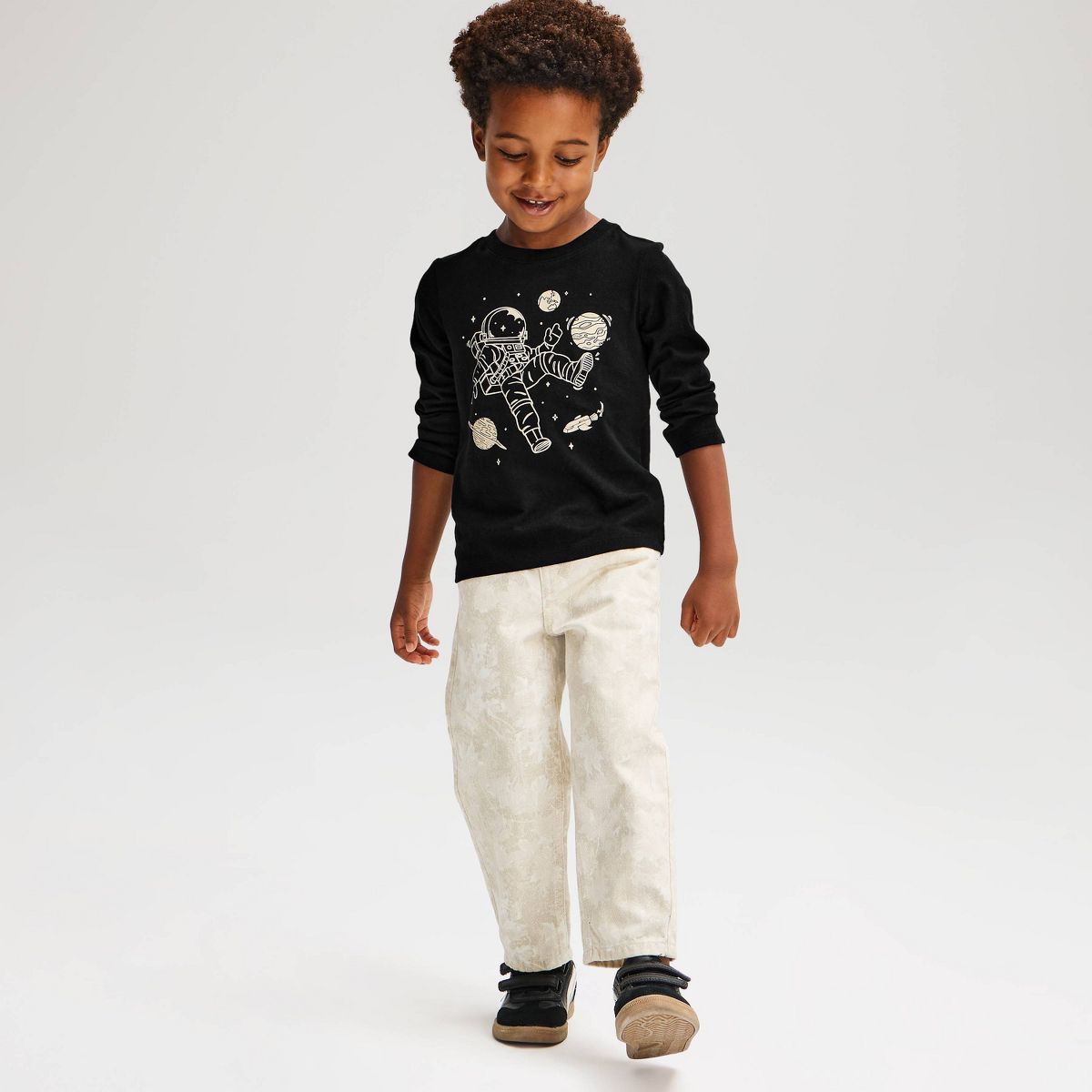 Toddler Boys' Long Sleeve Graphic T-Shirt - Cat & Jack™
