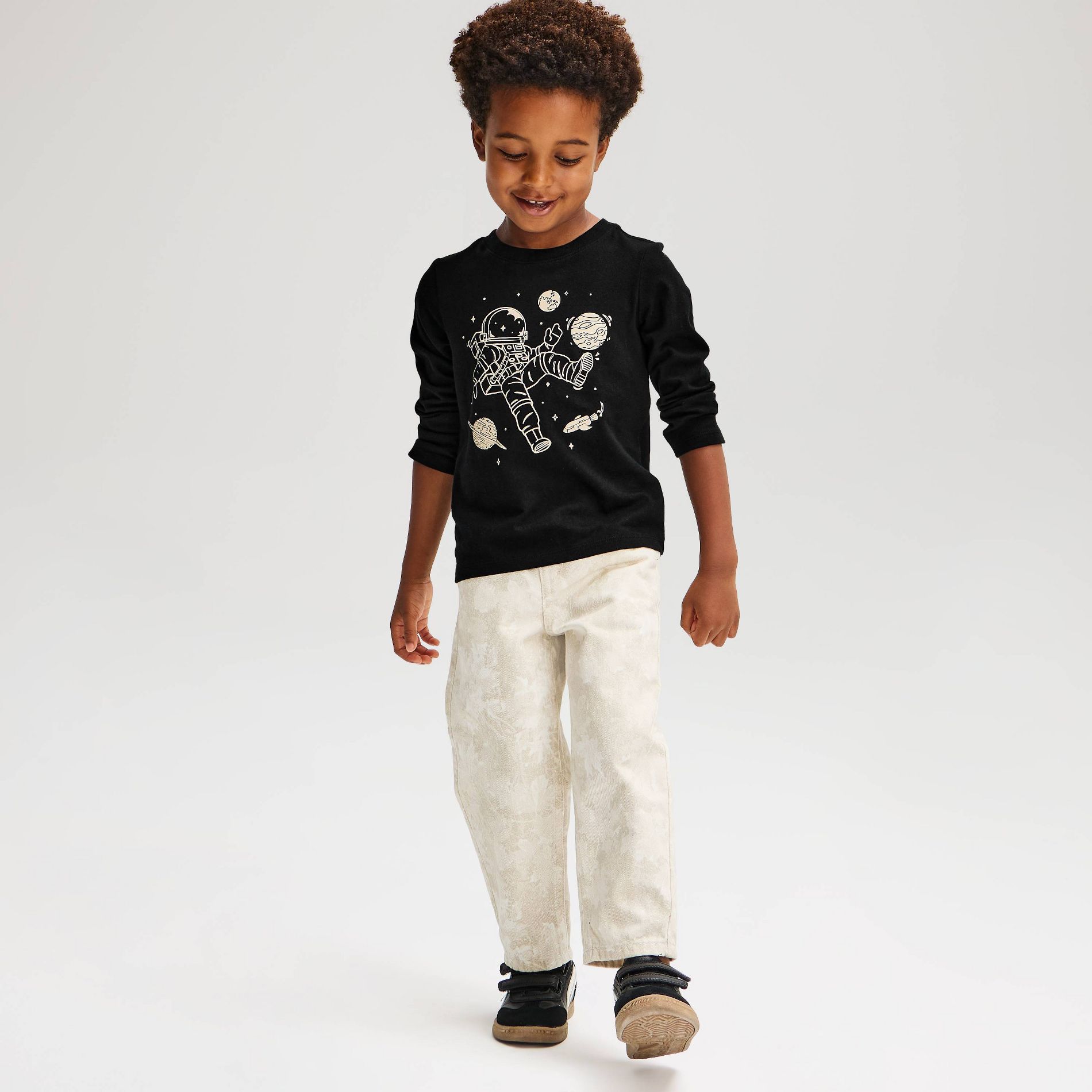 Toddler Boys' Long Sleeve Graphic T-Shirt - Cat & Jack™