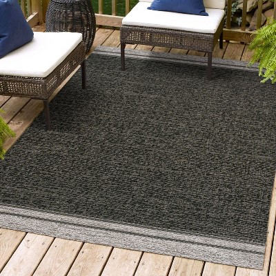 Alda Modern Minimalist Mingled Solid Indoor/Outdoor Area Rug - JONATHAN Y