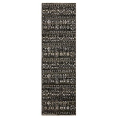 Oriental Weavers Chamberlain CH07C Black/ Grey Indoor Area Rug - 2'3" x 7'6"