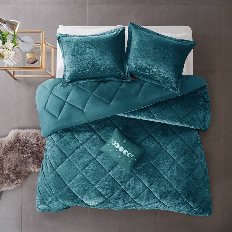 Intelligent Design Alyssa Velvet Quilted Diamond Ultra Soft Comforter Set, 1 of 16