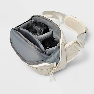 Рюкзаки Heyday Camera Sling Pack - heyday™ Beige Heather: Waterproof Woven Polyester, Front Zip Pocket, Unstructured Design — фото 2