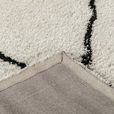 Ivory and Black Diamond Trellis Shag Rug, 5' x 7'