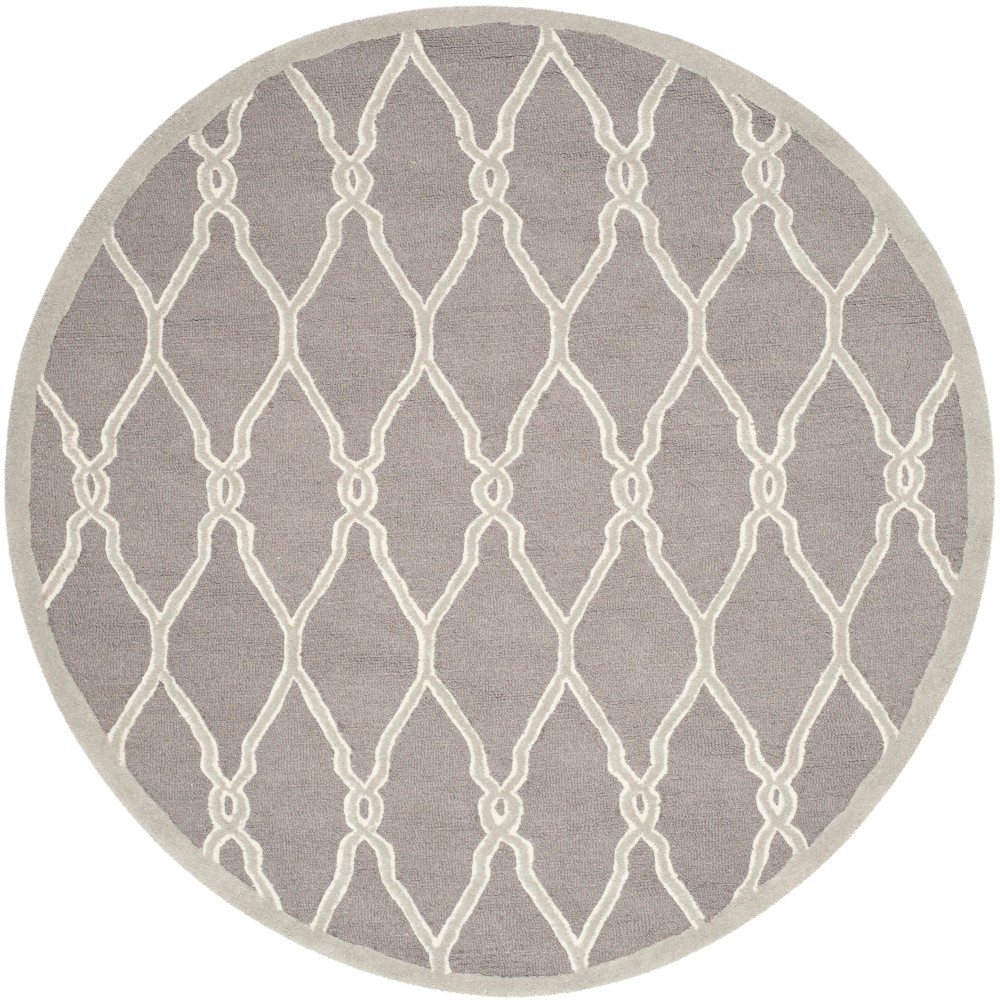 8' Quatrefoil Design Round Area Rug Dark Gray/Ivory - Safavieh