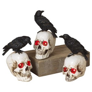 Gerson 8 in. Prelit Skull with Crow Halloween Decor (Pack of 12) - 1 of 1