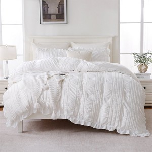Ruffle Comforter Set – Soft Seersucker Textured Bedding with Elegant Farmhouse Boho Style, Lightweight Quilt 3-Piece, King/Queen Options - 1 of 4