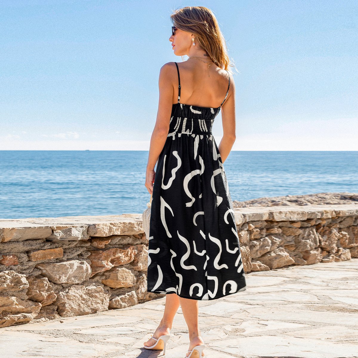 Женские платья Cupshe Women's Abstract Print Spaghetti Strap Midi Dress-L-Black — фото 3