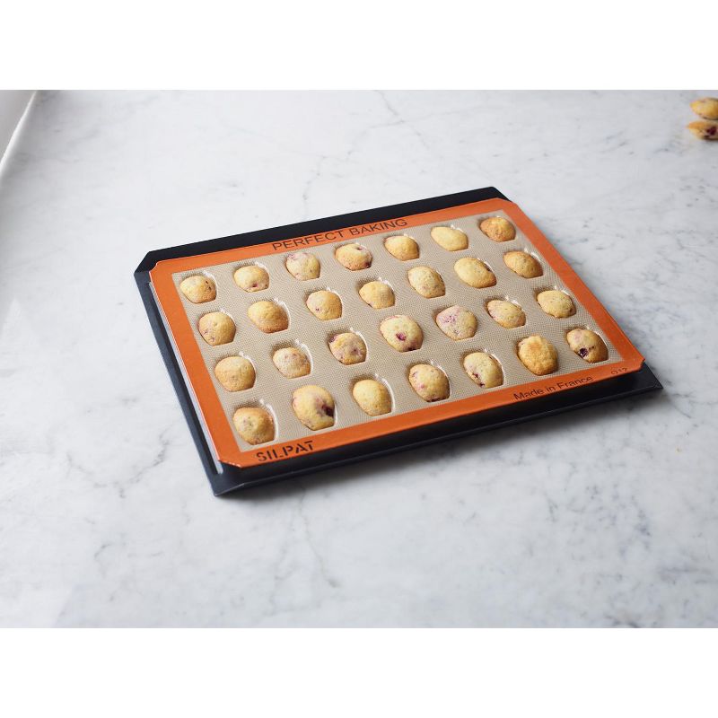 Silpat Cook N' Cool Perforated Baking Tray, 13-1/2" x 16-5/8", 3 of 6