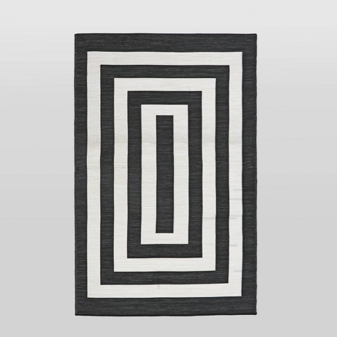 black and white outdoor rug