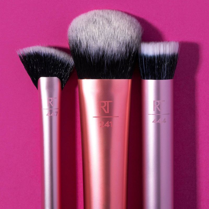 Real Techniques Seamless Complexion Makeup Brush, 6 of 9