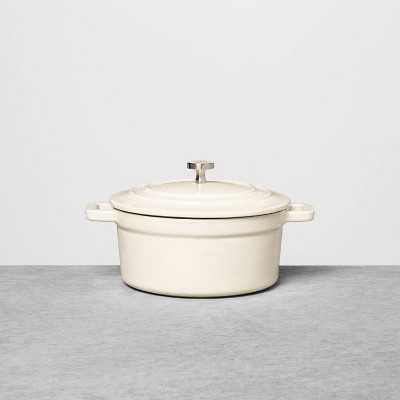 Le Creuset 7.25 Qt. Dutch Oven - Magnolia