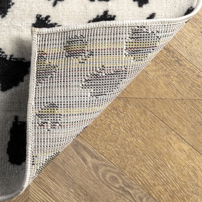 Leopard Print Black and White 8' x 10' Synthetic Area Rug