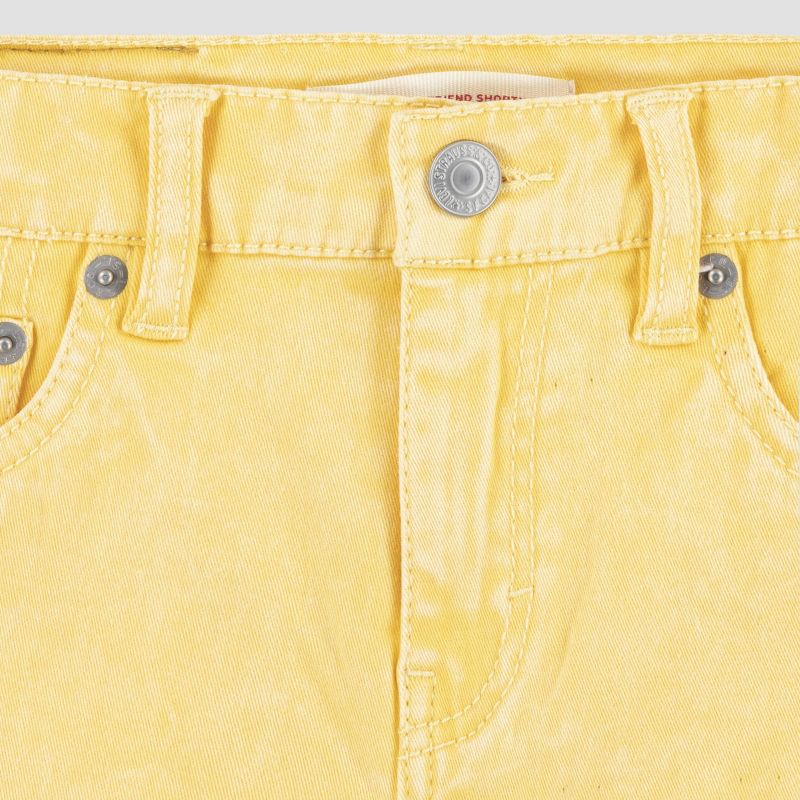 Levi&#39;s® Girls&#39; Angled Fray Cuff Jean Shorts, 3 of 6