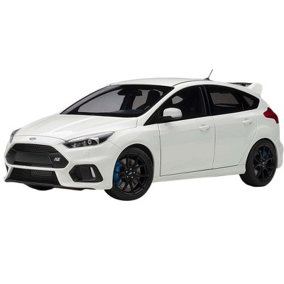 2016 Ford Focus RS Frozen White 1/18 Model Car by Autoart