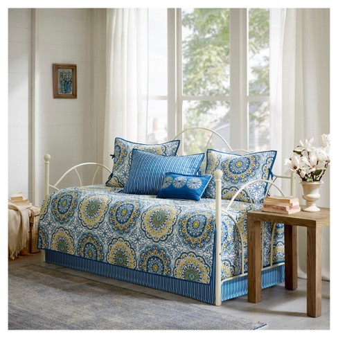 Target daybed hot sale bedding