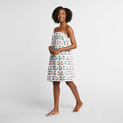 Dancing Gnomes Bath Wrap Gnomes - Wondershop™