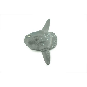 Mola Mola, Ocean Sunfish, Saltwater Fish, Museum Quality, Hand Painted, Realistic, Model, Toy, Kids, Gift,  3 1/2 Inches.  CH1014 BB218 - 1 of 4