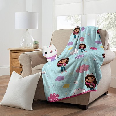 40&#34;x50&#34; Universal Gabby&#39;s Dollhouse Silk Touch Kids&#39; Throw Blanket and HD Hugger_4