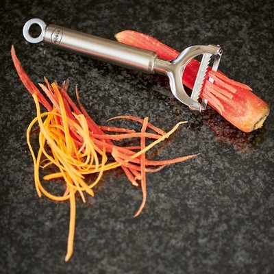 Rosle Stainless Steel Julienne Vegetable Peeler with Serrated Blade