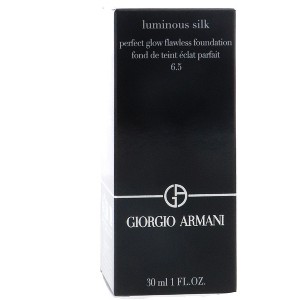 Giorgio Armani Luminous Silk Perfect Glow Flawless Foundation - 1 of 4