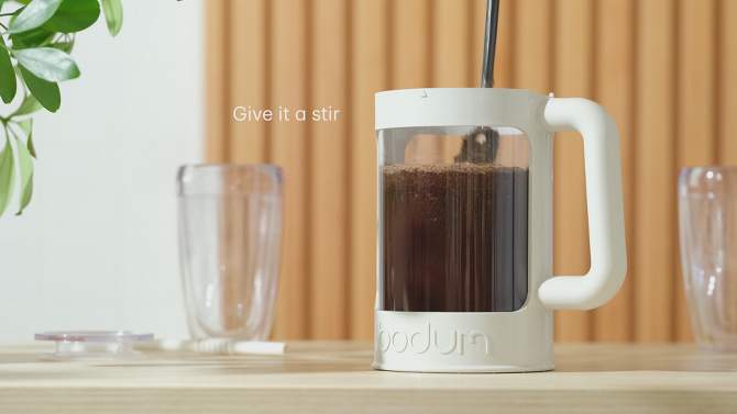 Bodum Cold Brew To-Go Set White, 2 of 12, play video
