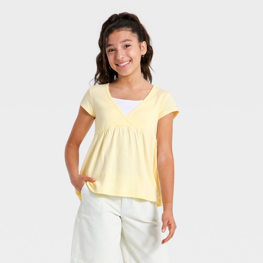 Girls' Layered Knit Short Sleeve Babydoll Top - art class™ Yellow S