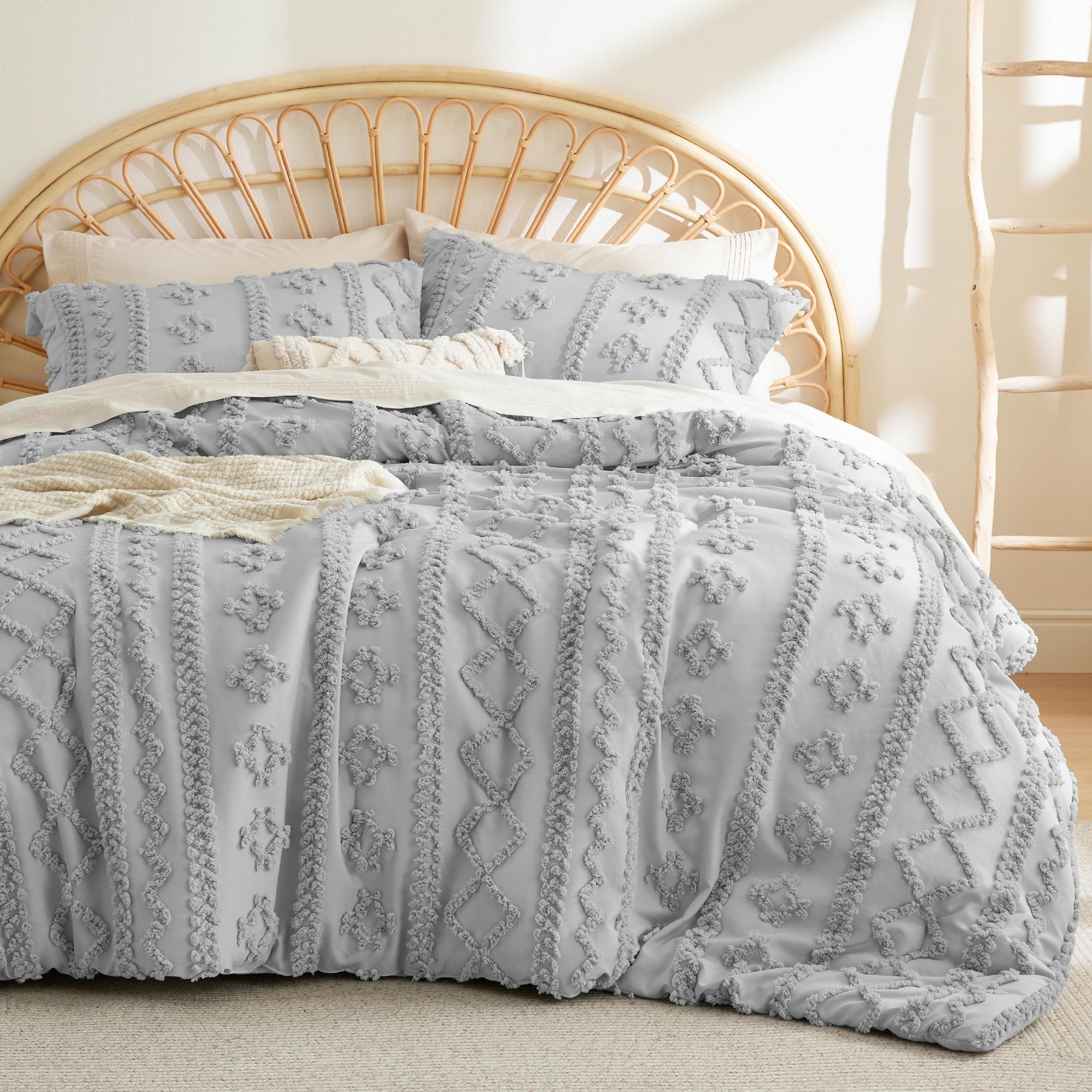 3Pcs Tufted Boho Farmhouse Shabby Chic Embroidery Light Grey King Size Comforter Set - Bedsure