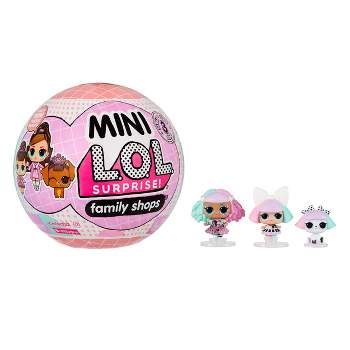 L.O.L. Surprise! Mini Family - with 3 Dolls, Surprises, Mini Collectible Dolls, Ball Playset, Mini Tween Fashion Dolls