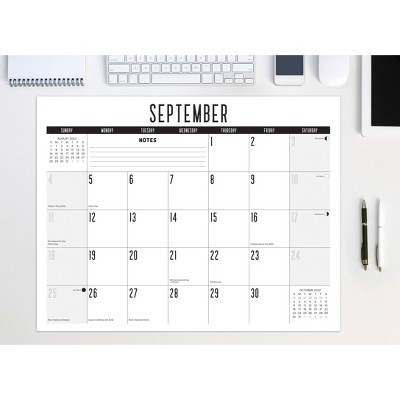 2022 Monthly Deskpad 22"x17" Basic - Willow Creek Press