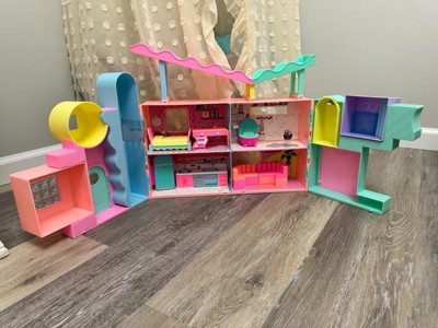 L.O.L. Surprise! Squish Sand Magic House with Tot - Playset with  Collectible Doll Squish Sand Surprises Accessories