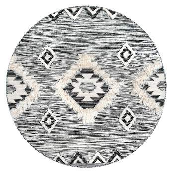 nuLOOM Savannah Moroccan Tasseled Wool Area Rug