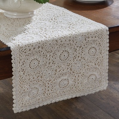 cream table runner