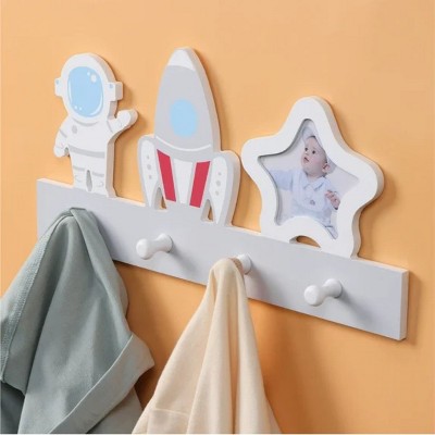 LunaLulinlk Wall Mounted Coat Rack - Robust Wooden Bag Hooks with Photo Frame - Decorative Wood Racks Ideal Space Design