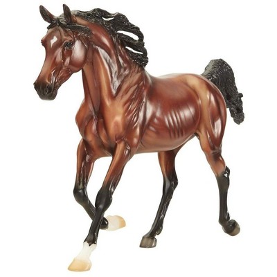 Breyer Animal Creations Breyer Traditional 1/9 Model Horse - LV Integrity (Arabian Endurance Champ)