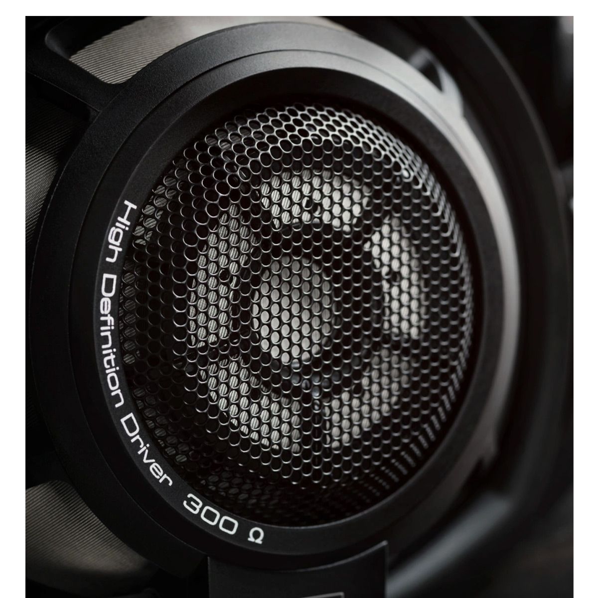 Sennheiser HD 800S Studio Professional Over-Ear Headphones (Black) - thumbnail 5