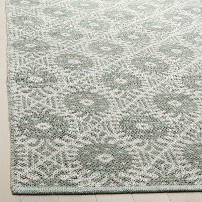 Montauk Light Green and Ivory 8' x 10' Handwoven Wool Area Rug