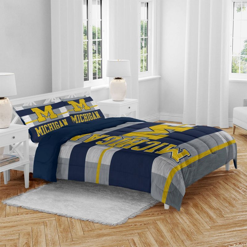 NCAA Michigan Wolverines Heathered Stripe Queen Bedding Set in a Bag - 3pc, 1 of 4