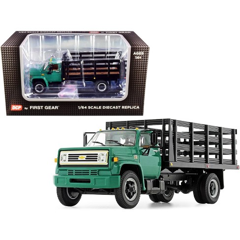 NEW 2021 1:64 DCP *GREEN & BLACK* Chevrolet C65 Tandem-Axle STAKEBED TRUCK NIB 
