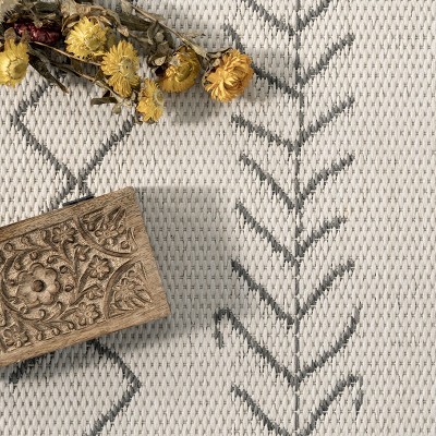 Serna Ivory Moroccan 3'x5' Easy Care Synthetic Rug