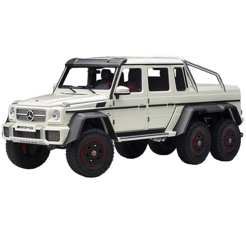 Mercedes Benz G63 AMG 6x6 Designo Diamond White with Carbon Accents 1/18  Model Car by Autoart