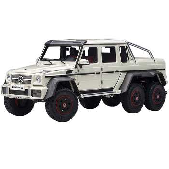 Mercedes Benz G63 AMG 6x6 Designo Diamond White with Carbon Accents 1/18 Model Car by Autoart