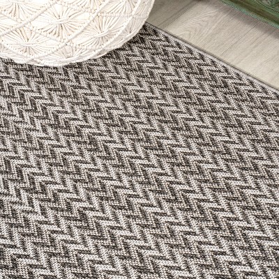 Modern Chevron Geometric 5x8 Black and Light Gray Synthetic Area Rug