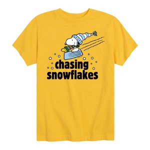 Boys' - Peanuts - Snoopy & Woodstock Chasing Snowflakes Christmas Short Sleeve Graphic T-Shirt - 1 of 4