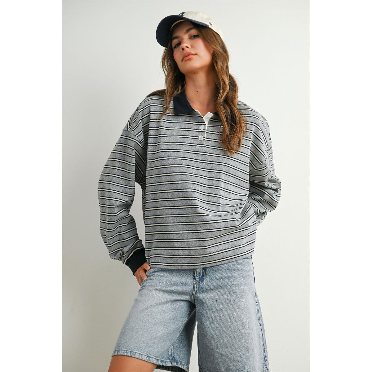 BUTTERMELON Womens Quarter-Button Striped Collared Long Sleeve Top - thumbnail 2