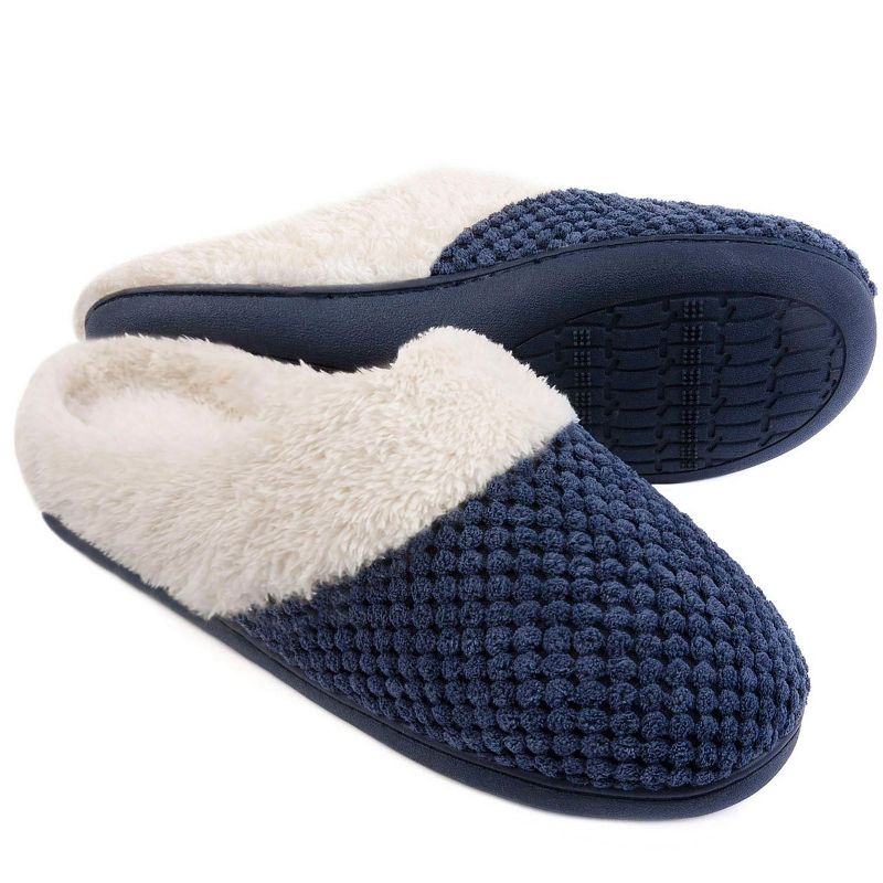 RockDove Women's Bubble Stitch Faux Fur Lined Slide Slippers, 5 of 7