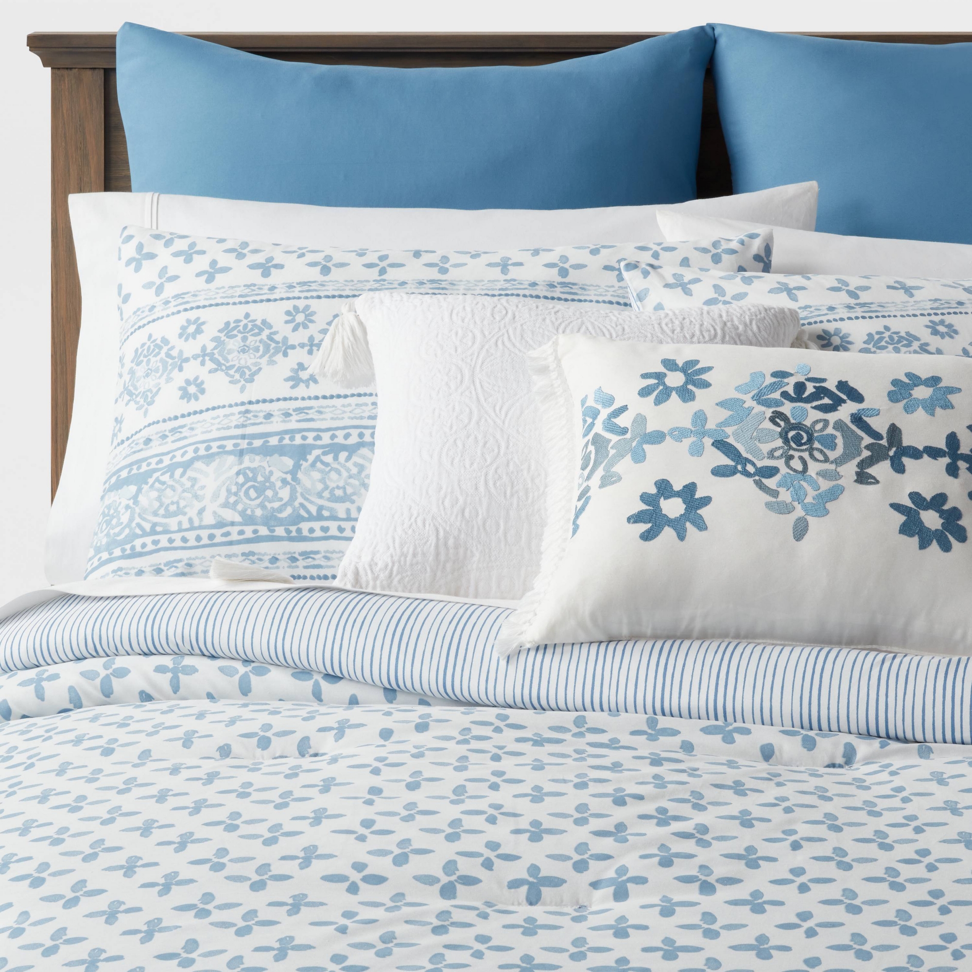 8pc Queen Block Print with Border Comforter Bedding Set Light Blue - Threshold™