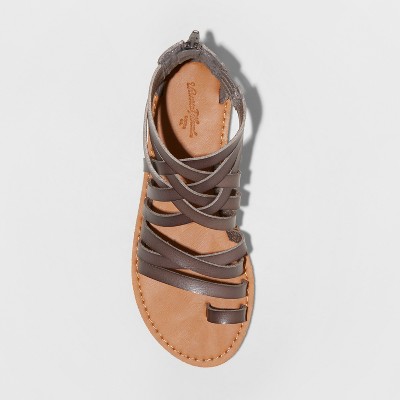 Universal thread gladiator store sandals