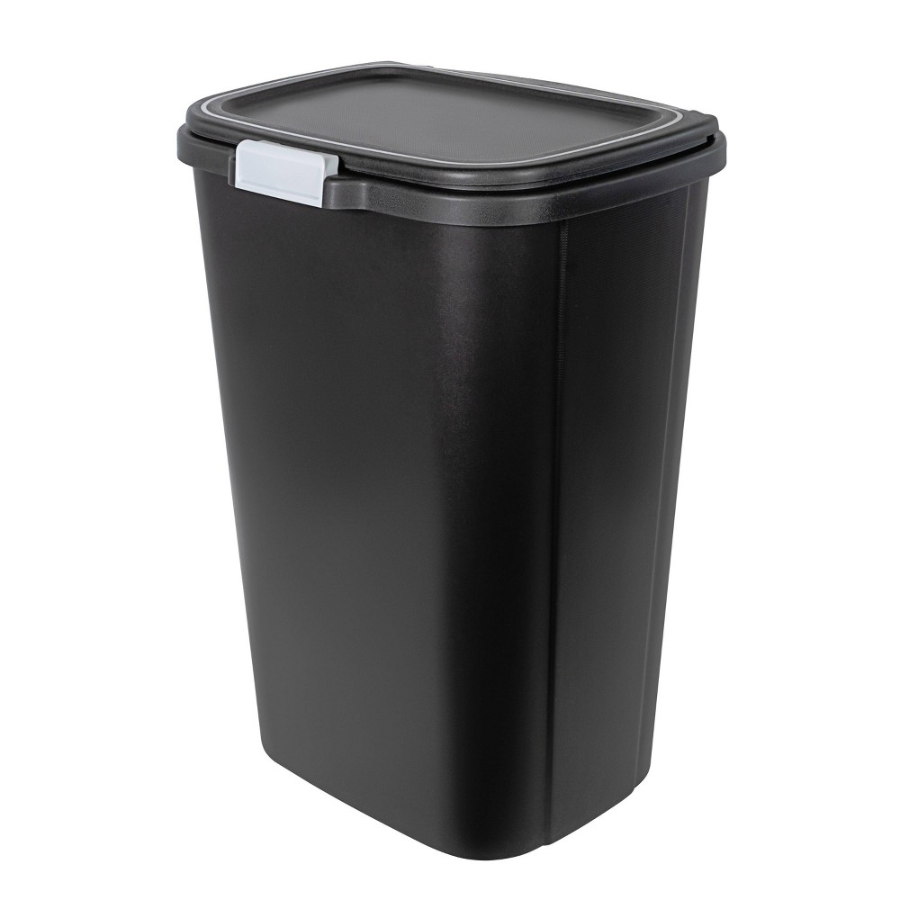 Hefty 13gal Odor Block Trash Can Black